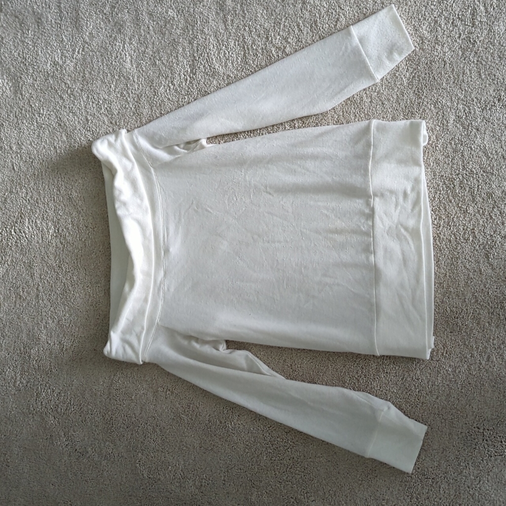 Convertible white sweater